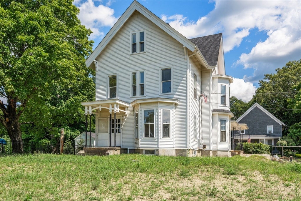 83 Oak Street