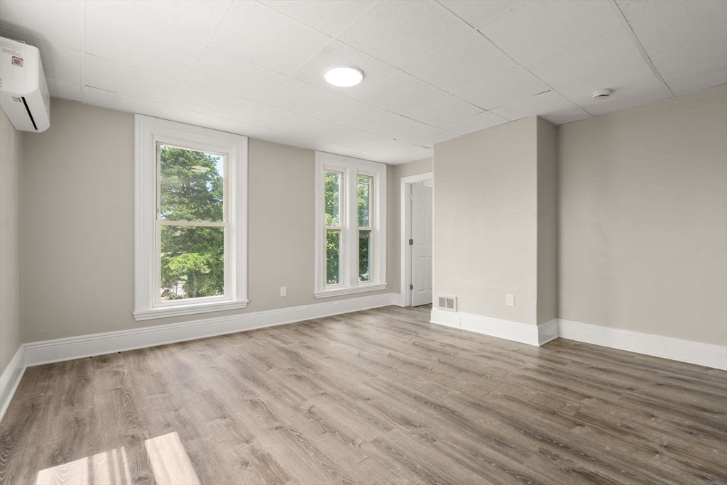 83 Oak Street, Uxbridge, MA Photo #21