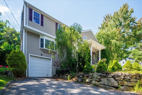 Photo of 9 Ansonia Rd #A, Worcester, MA 01605 (MLS # 73566389)