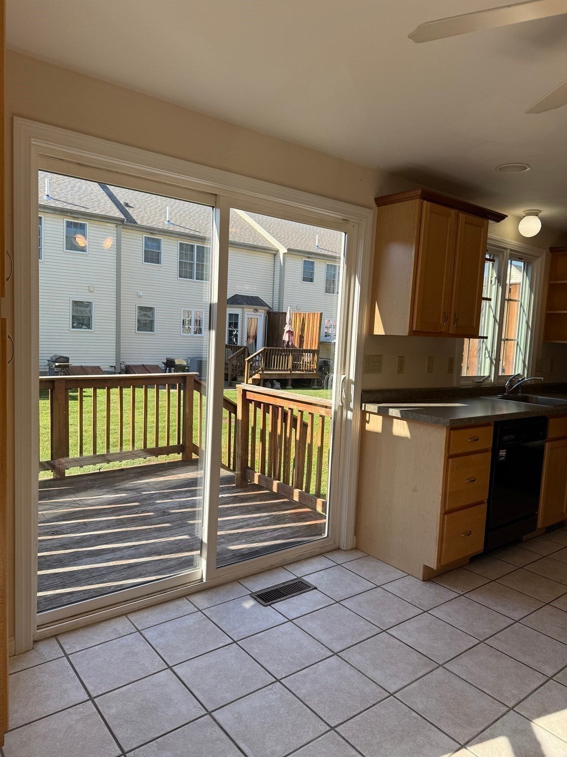 10 Fuller Ave #24, Attleboro, MA, 10 Fuller Ave #24, Attleboro, MA Photo #5