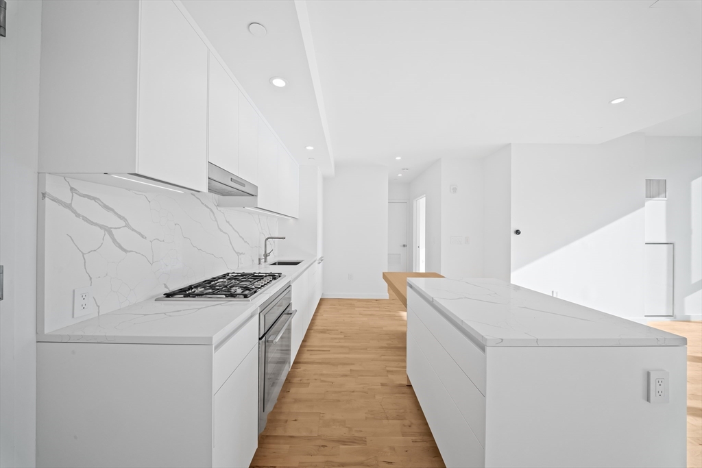 346 Congress Street 703