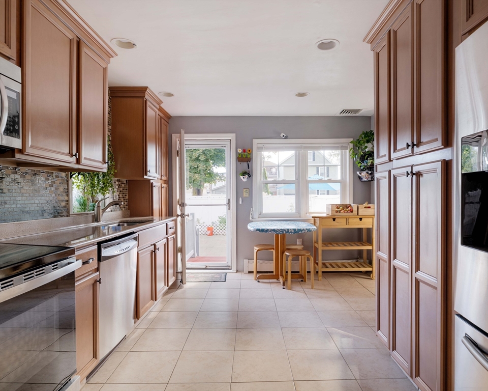 10 Elwood Pl
