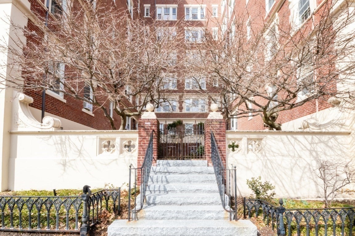 1450 Beacon St #603, Brookline, MA Photo #21
