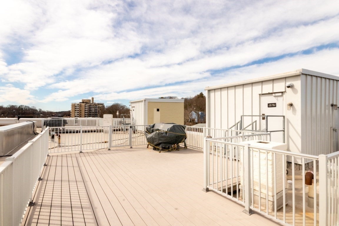 1450 Beacon St #603, Brookline, MA Photo #16