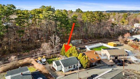 7 Lyndale Ave Gloucester MA 01930