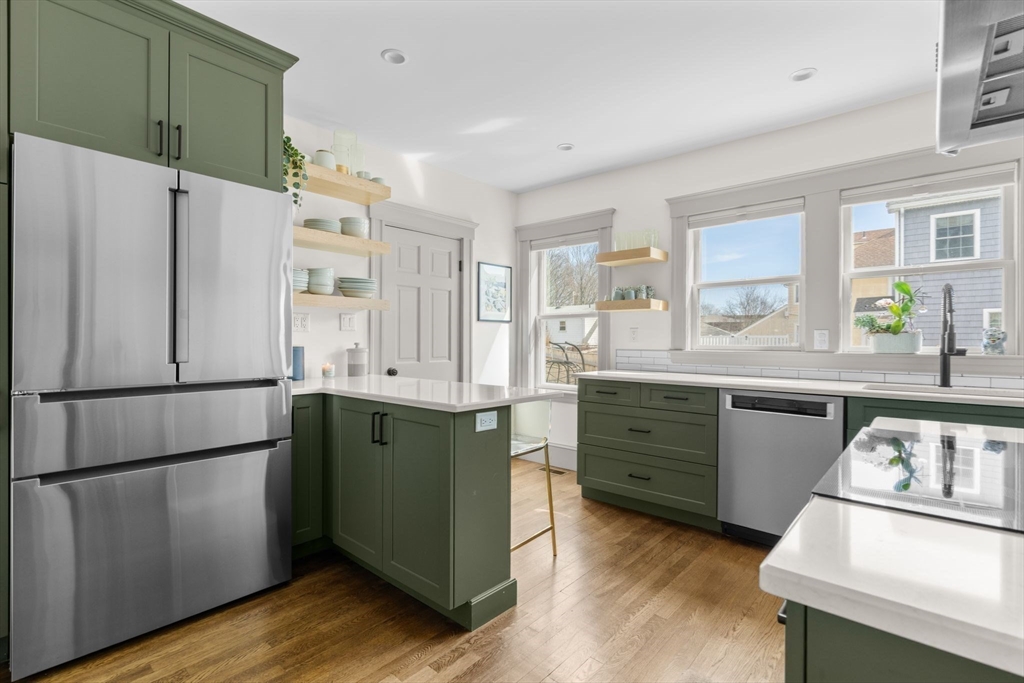 149 Pleasant St 1