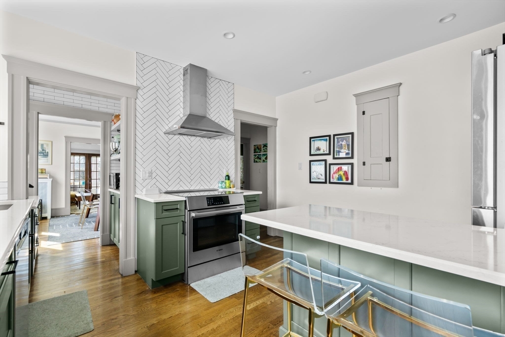 149 Pleasant St 1