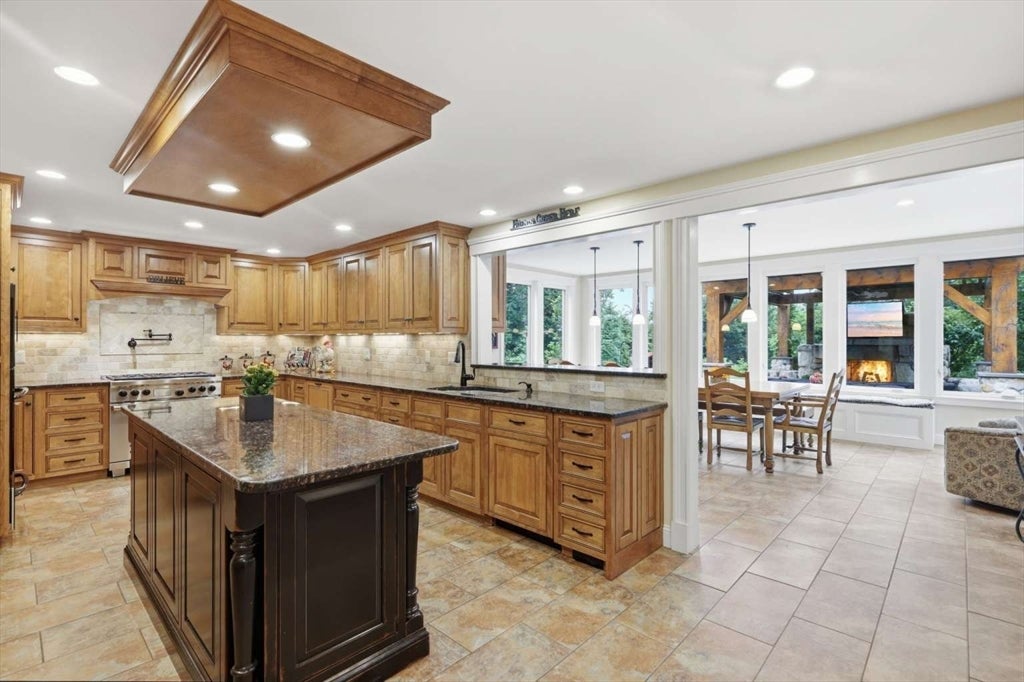 236 Bridle Path
