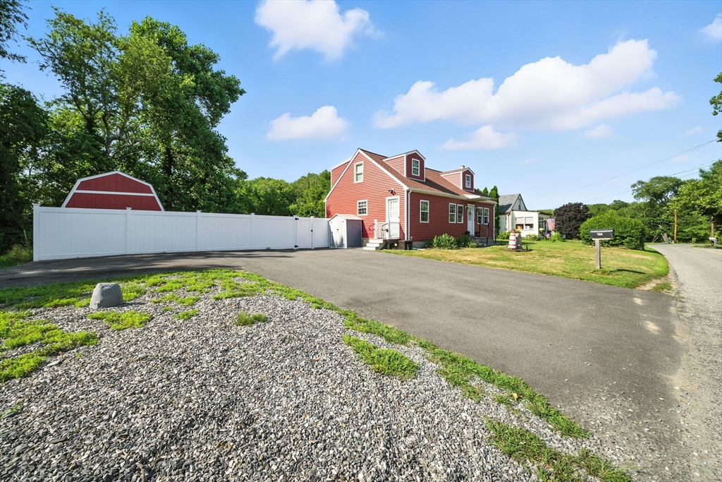 144 Willard Ave