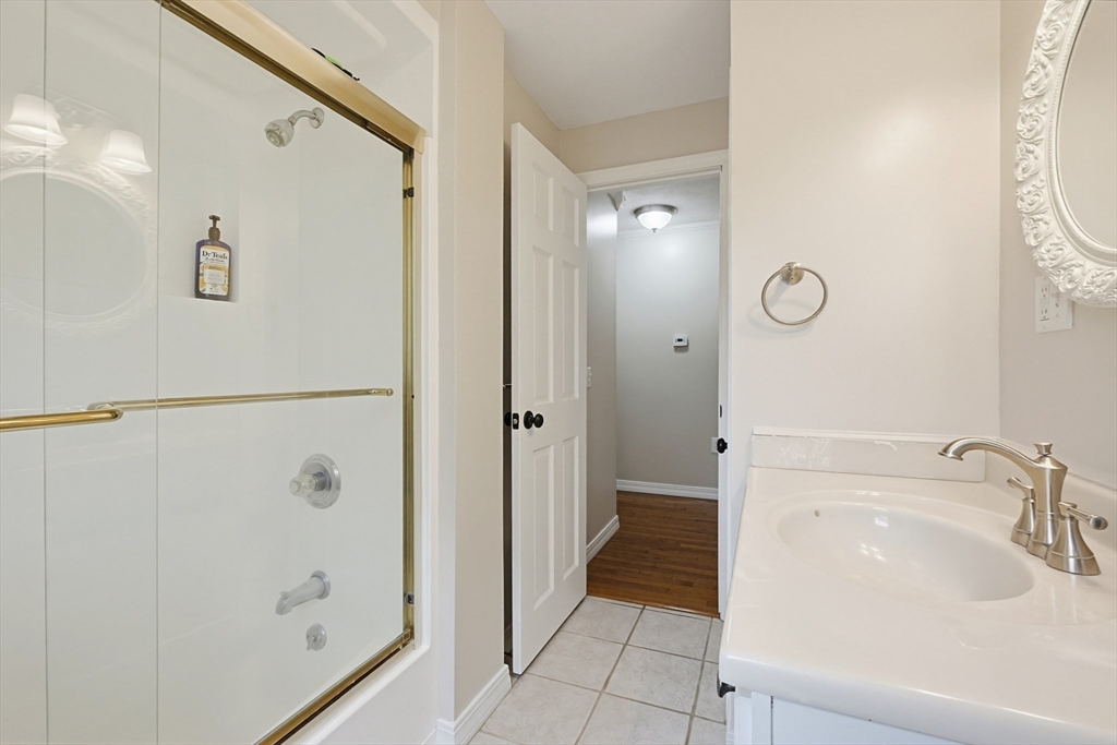 10 Charles River Rd, Medway, MA, 10 Charles River Rd, Medway, MA Photo #17