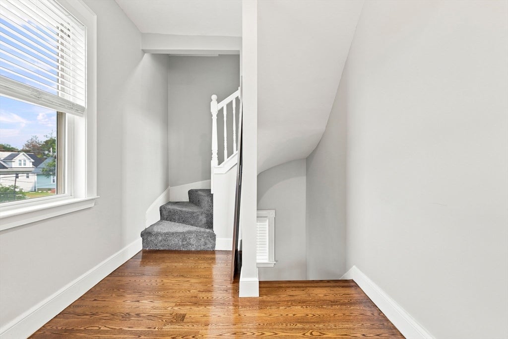 58-60 Hamilton St, Boston, MA Photo #24