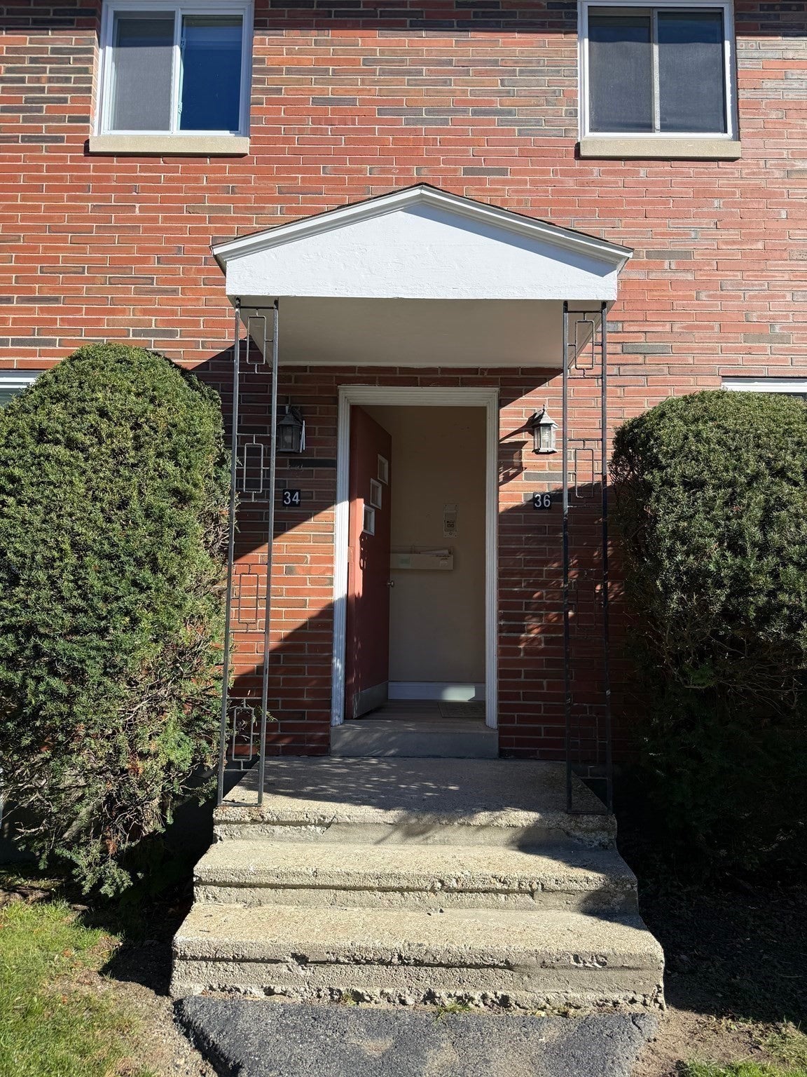 36 Bishop Dr 36