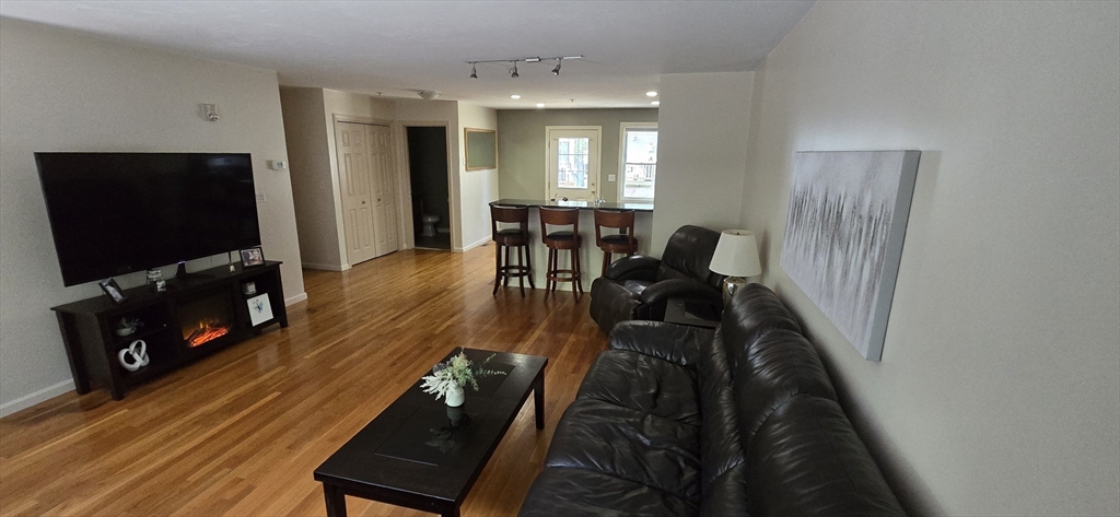604 Bedford St 5
