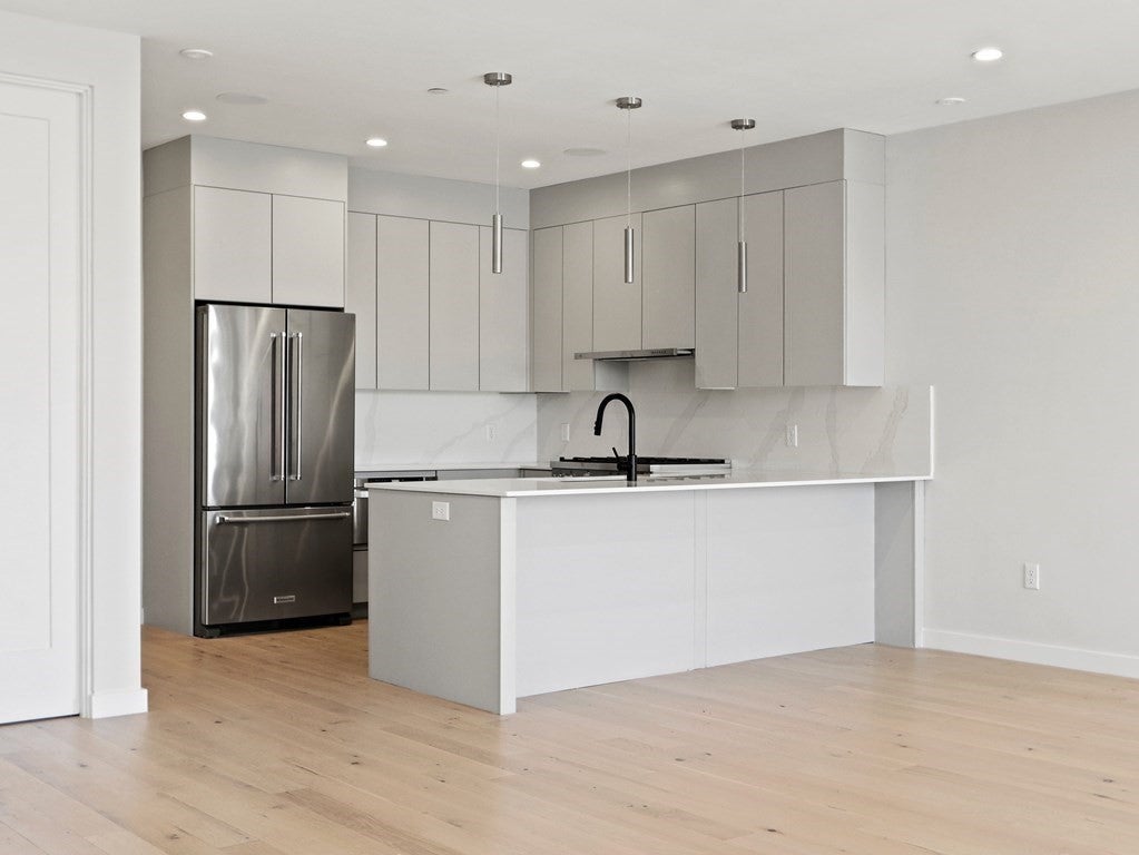 340 West 2nd Street #17, Boston, MA Photo #7