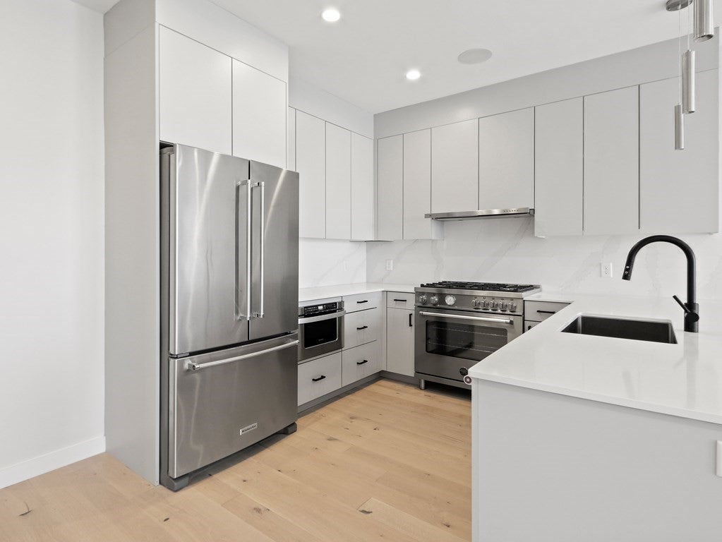340 West 2nd Street #17, Boston, MA Photo #6