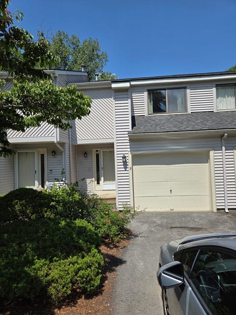 Photo of 8 John Dr #8, Grafton, MA 01536 (MLS # 73564388)