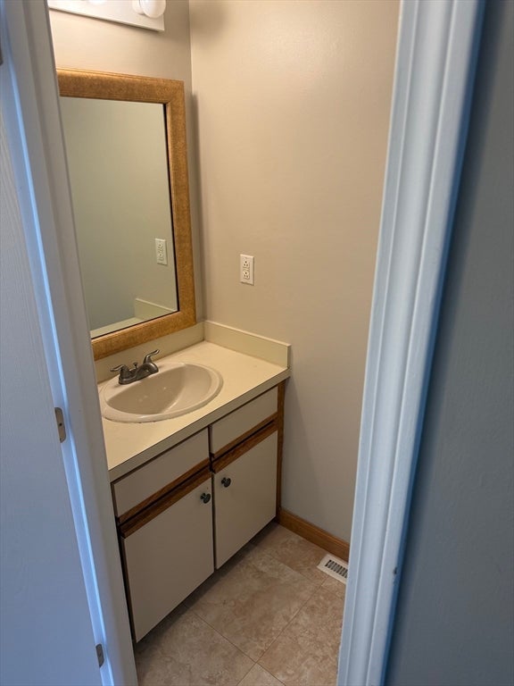 8 John Dr #8, Grafton, MA, 8 John Dr #8, Grafton, MA Photo #7