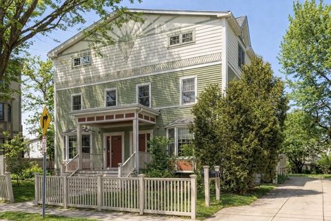 39 Oak St 39-B Somerville MA 02143