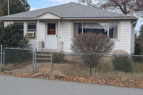 5 Lafayette Ave Lawrence MA 01843