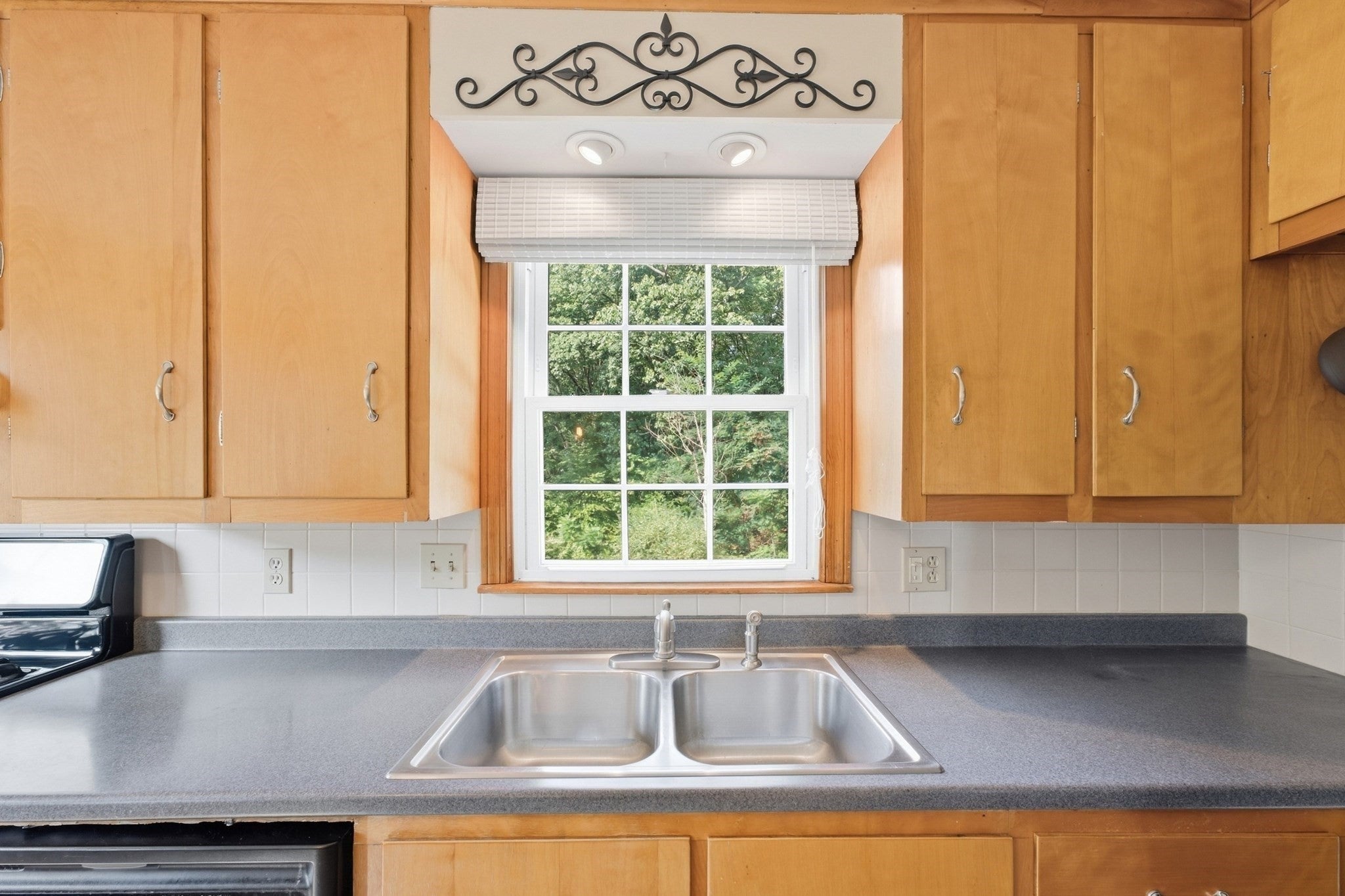158 Telegraph Ave, Chicopee, MA, 158 Telegraph Ave, Chicopee, MA Photo #9