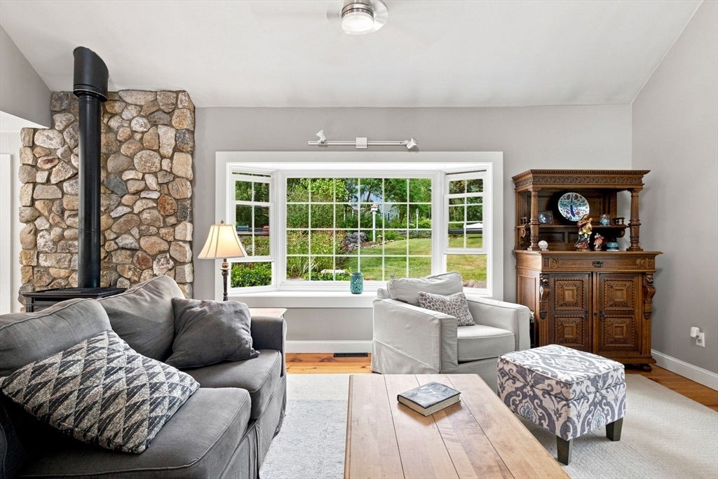 174 Cross Street, Norwell, MA Photo #11