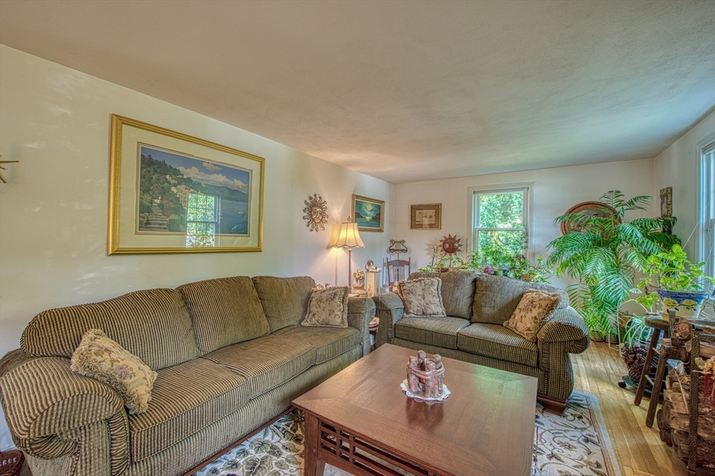 21 Tosca Drive