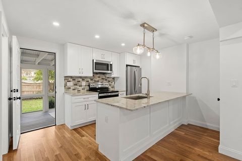111 Prospect St A Newburyport MA 01950