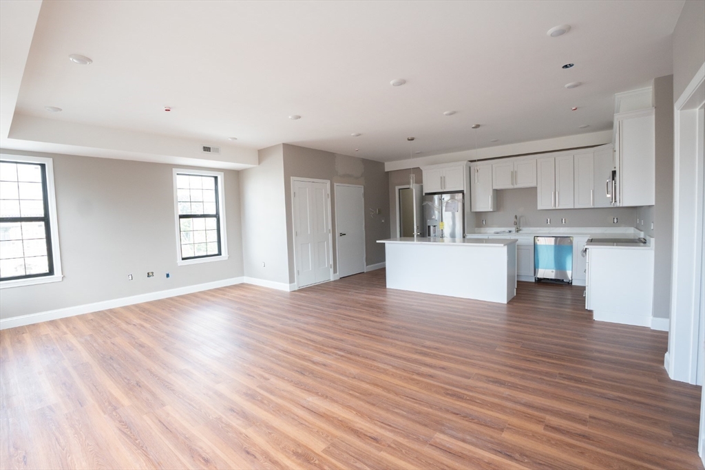13 Nahant Street 2A