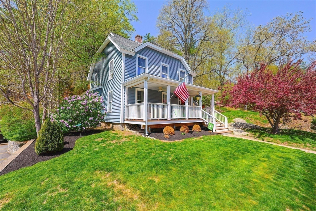 12 Hartford Ave N