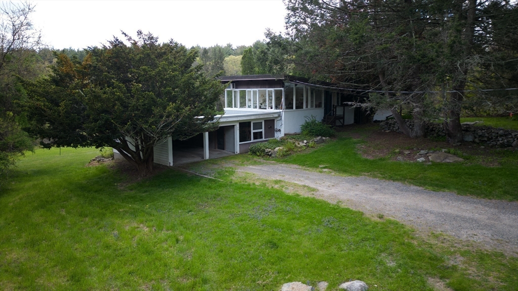13 Mill Street