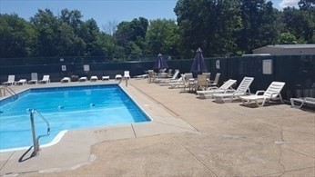 65 Greentree Lane 47