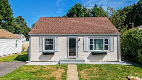 9 Westdale Ave Seekonk MA 02771