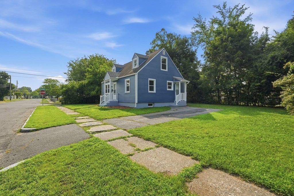 15 Pear St, Springfield, MA Photo #28