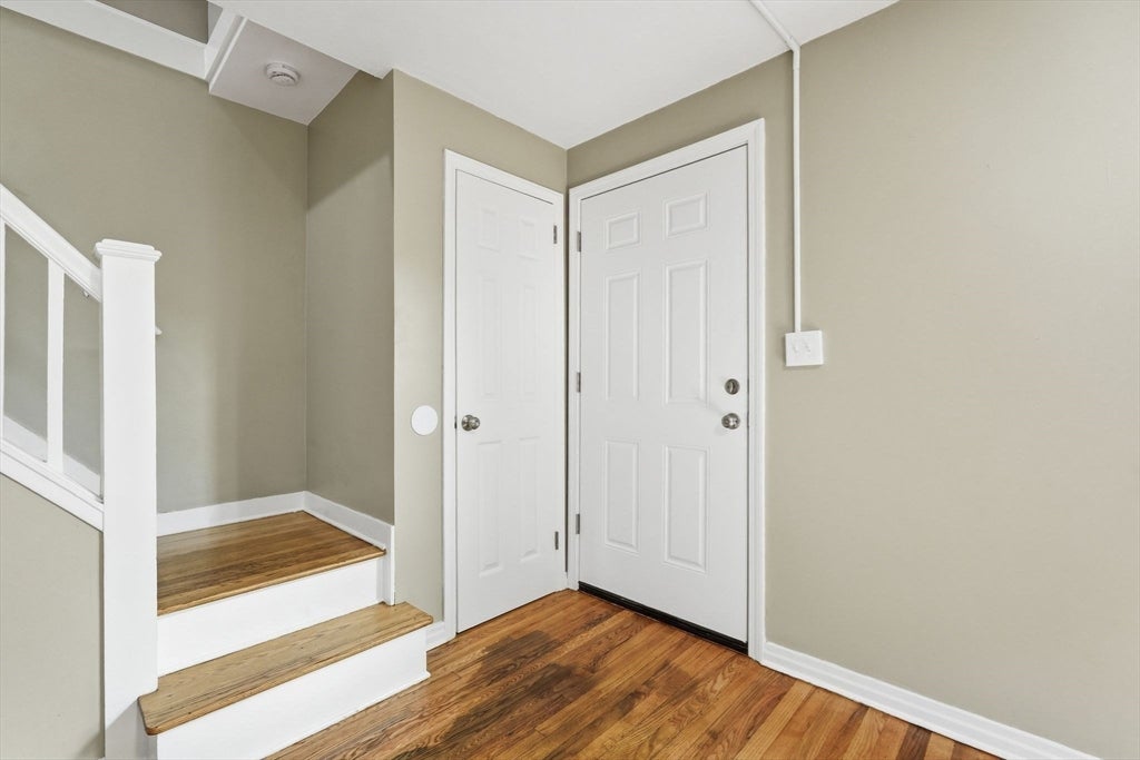 15 Pear St, Springfield, MA Photo #6