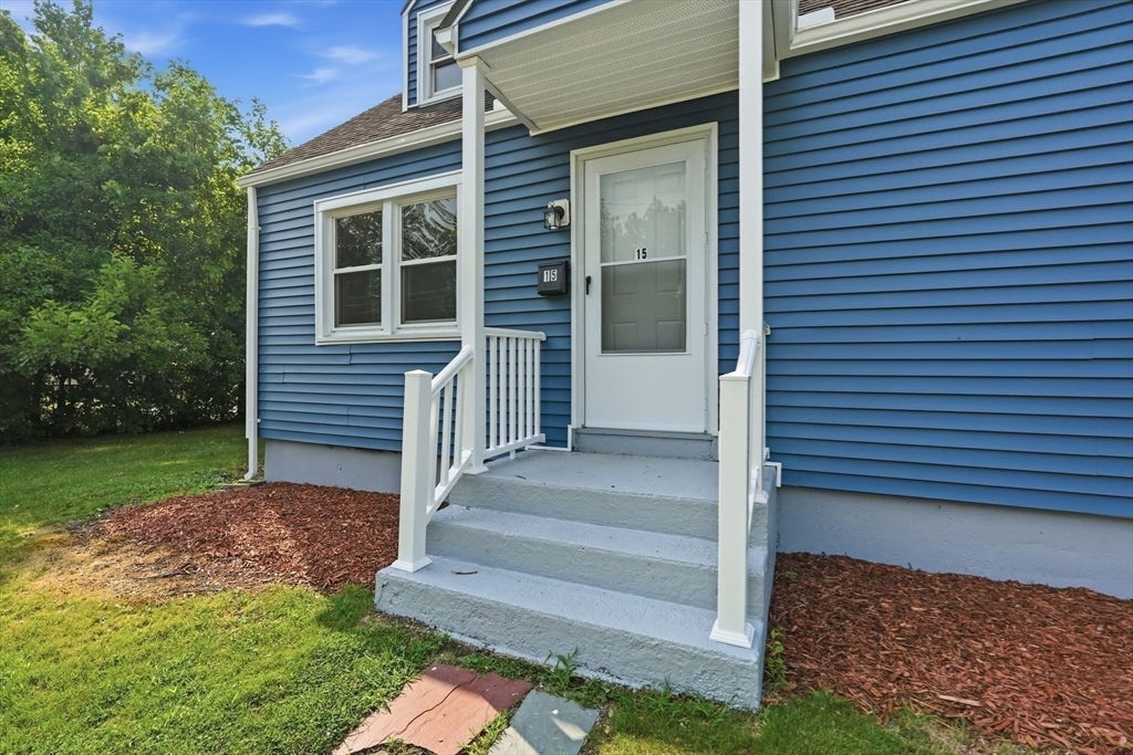 15 Pear St, Springfield, MA Photo #29