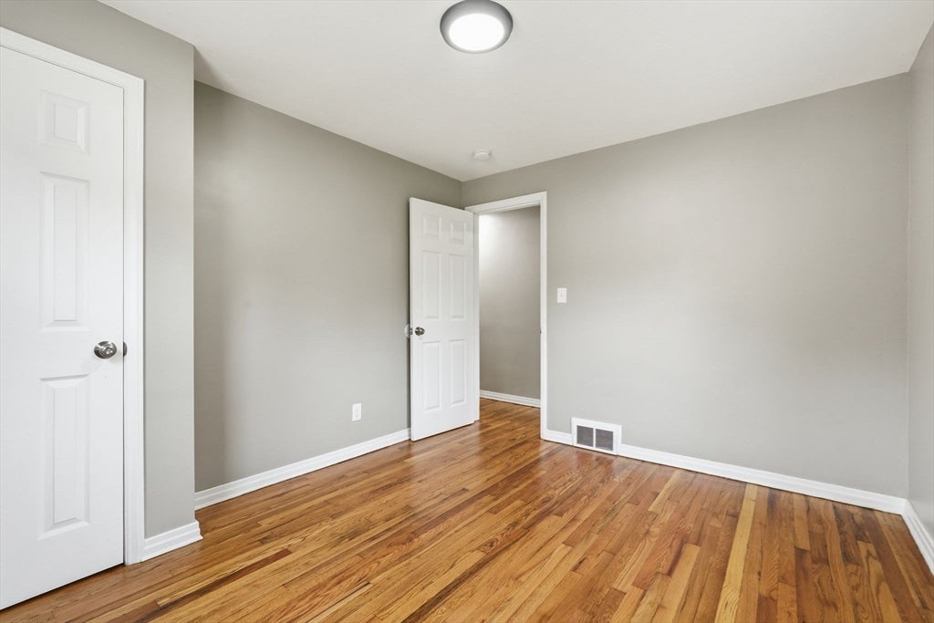 15 Pear St, Springfield, MA Photo #15
