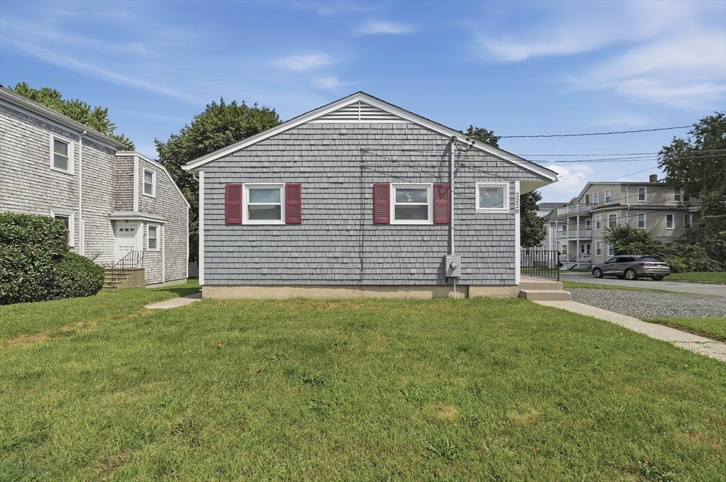 2228 Acushnet Ave, New Bedford, MA Photo #33