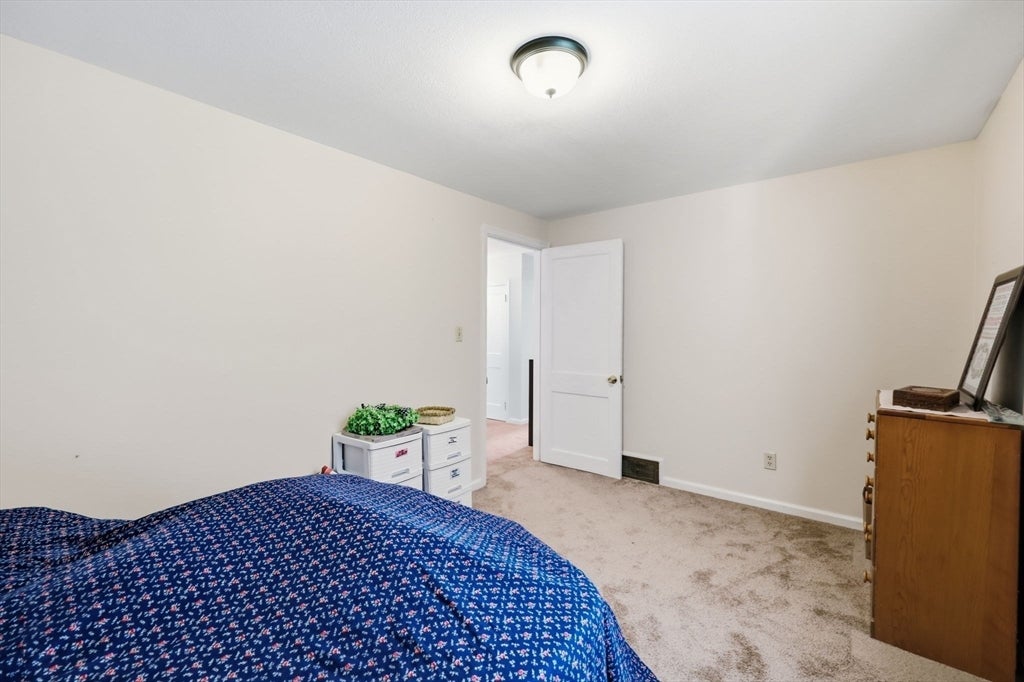 62 Clyde Avenue, West Springfield, MA, 62 Clyde Avenue, West Springfield, MA Photo #31