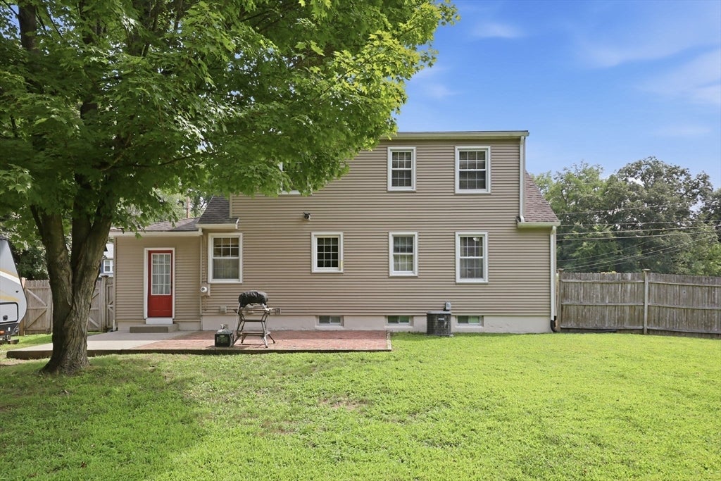 62 Clyde Avenue, West Springfield, MA, 62 Clyde Avenue, West Springfield, MA Photo #8