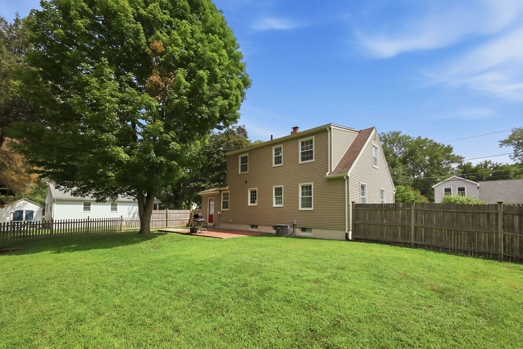 62 Clyde Avenue, West Springfield, MA, 62 Clyde Avenue, West Springfield, MA Photo #5