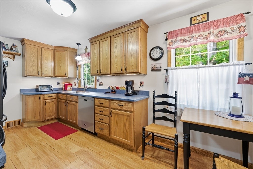 62 Clyde Avenue, West Springfield, MA, 62 Clyde Avenue, West Springfield, MA Photo #13