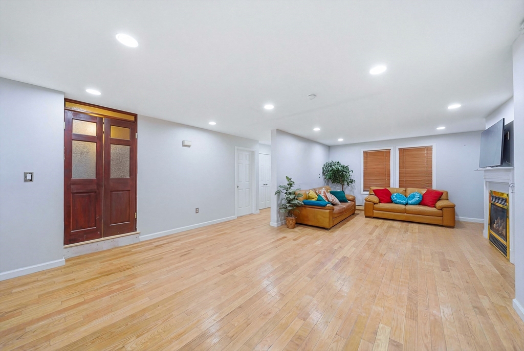 39 Hawthorne St #39, Boston, MA Photo #7