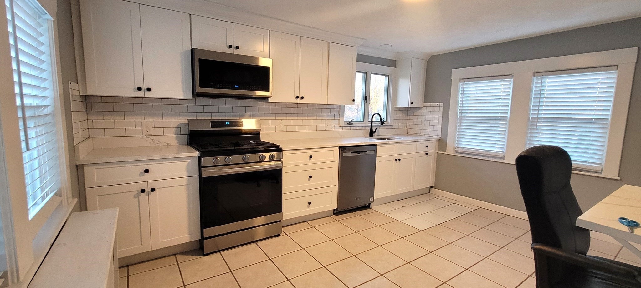 18 Emerson St #2, Stoneham, MA Photo #2