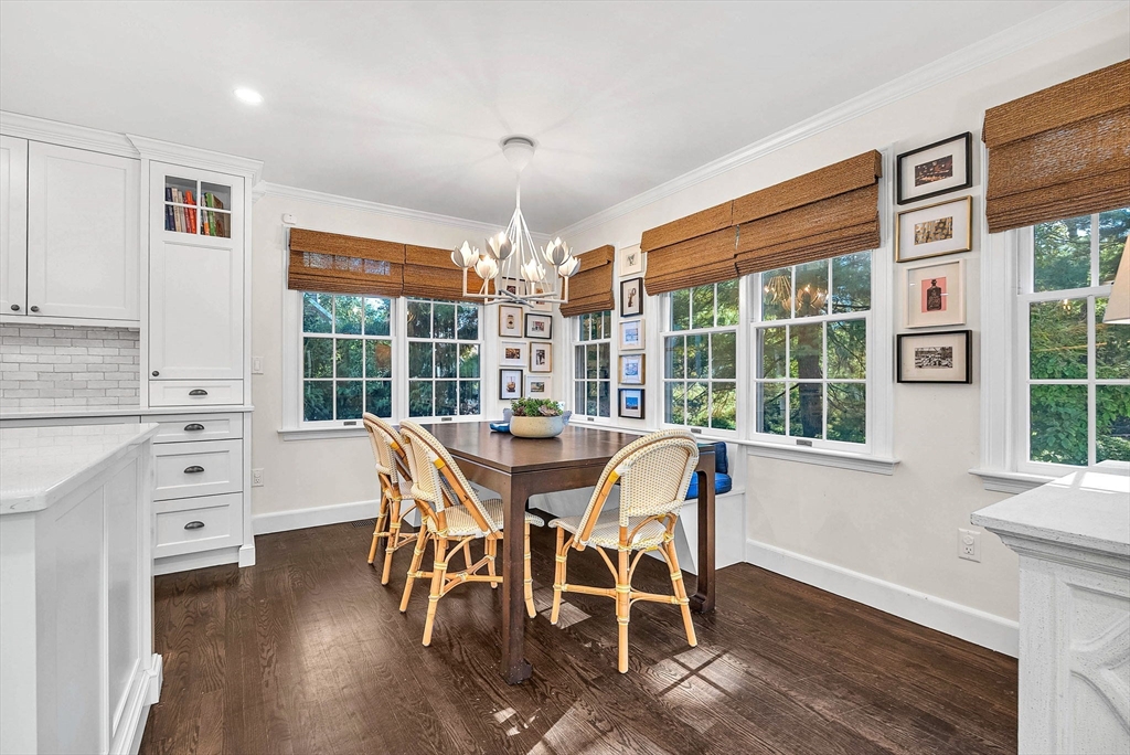 Wellesley, Massachusetts 02482, United States, 4 Bedrooms Bedrooms, ,4 BathroomsBathrooms,Residential,Active,228312