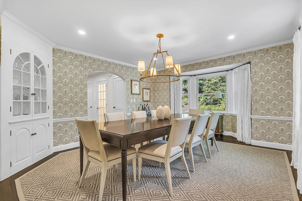 Wellesley, Massachusetts 02482, United States, 4 Bedrooms Bedrooms, ,4 BathroomsBathrooms,Residential,Active,228312