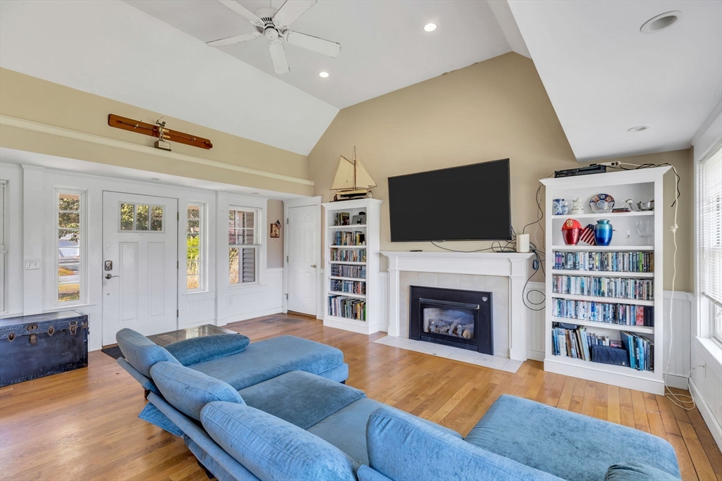 273 Bishops Terrace, Barnstable, MA Photo #2