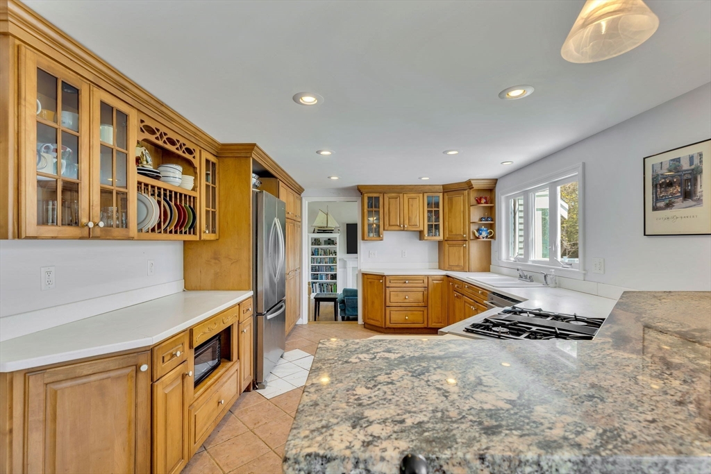 273 Bishops Terrace, Barnstable, MA Photo #4