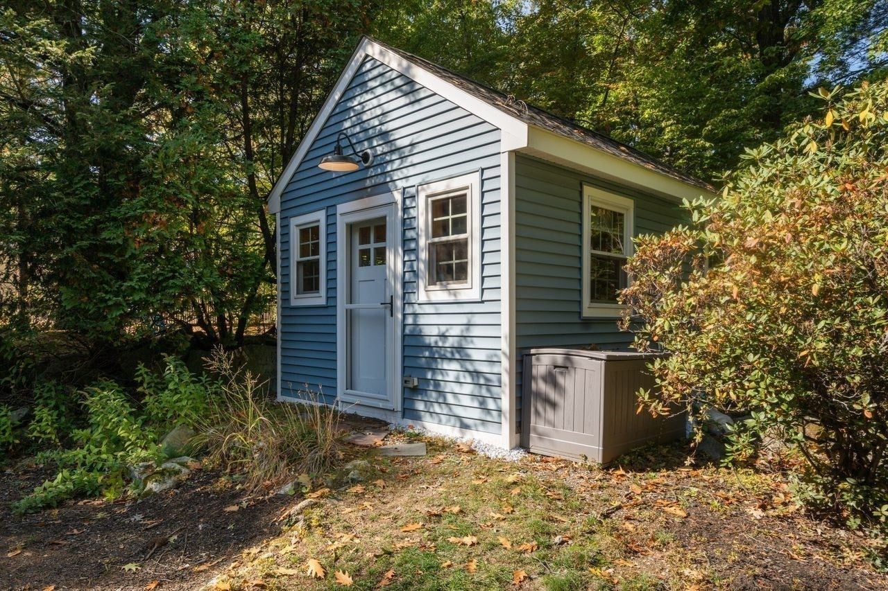 25 Rocky Brook Rd, Dover, MA, 25 Rocky Brook Rd, Dover, MA Photo #35