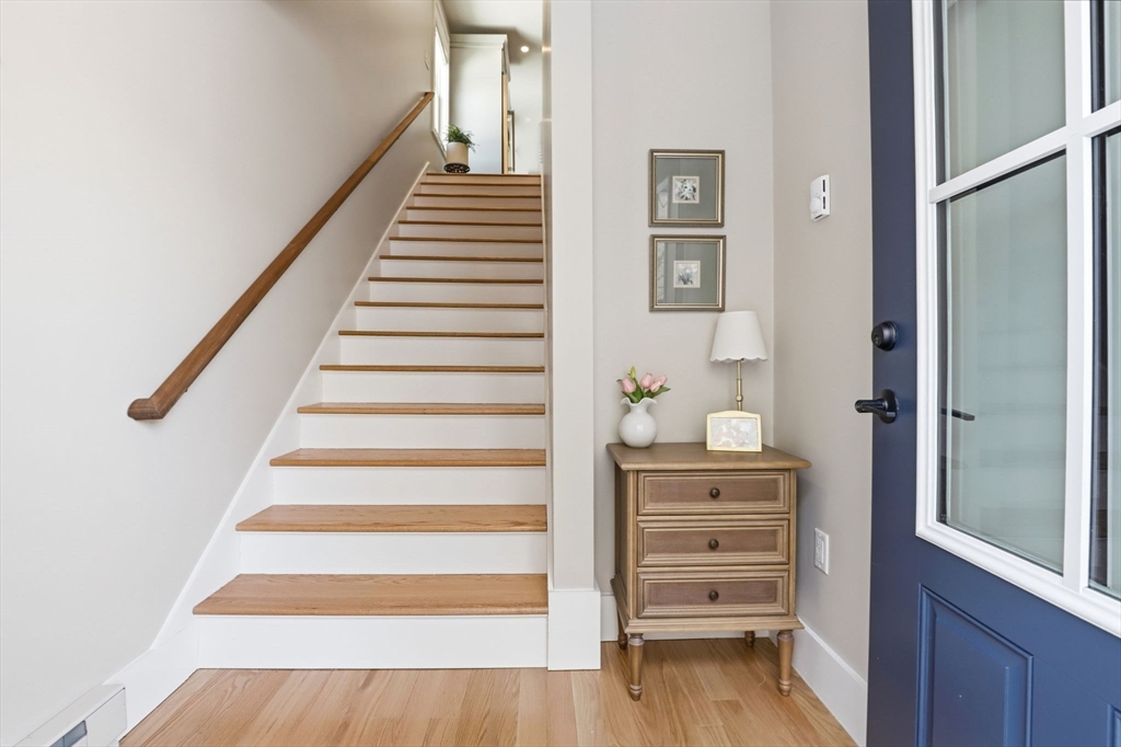 14 Old Country Way C