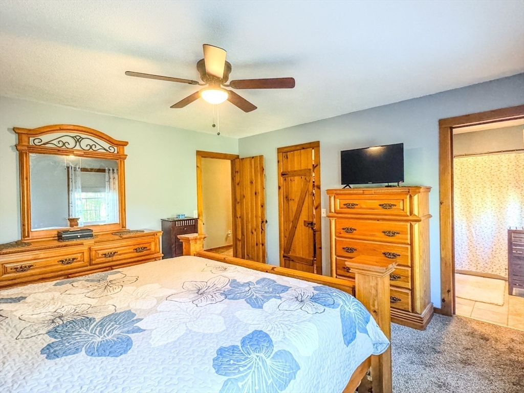 609 Gulf Road, Northfield, MA Photo #21